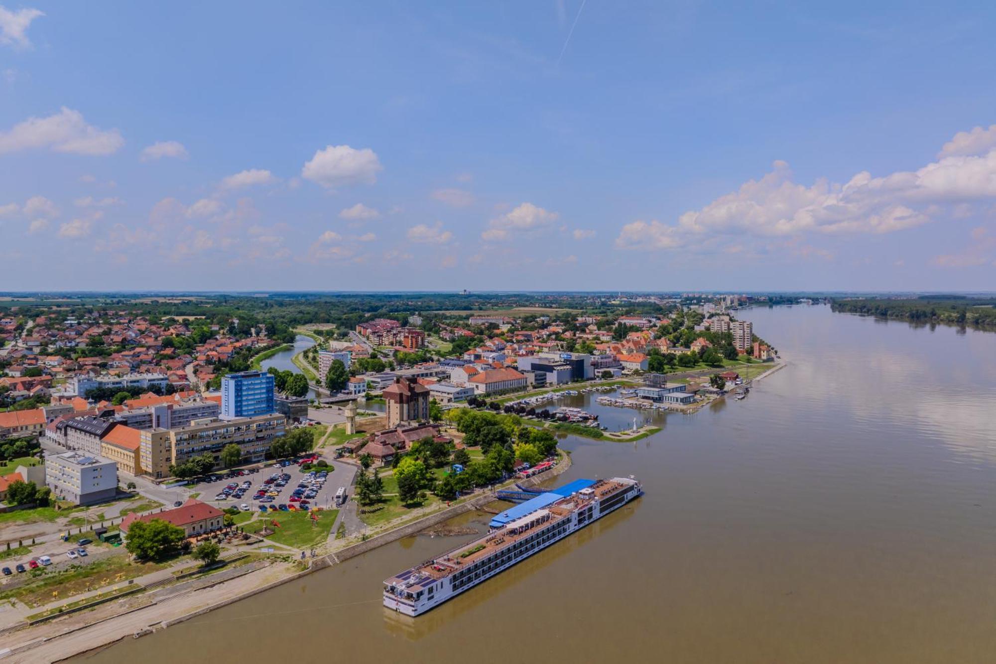 Apartman Sanda Vukovar Bagian luar foto